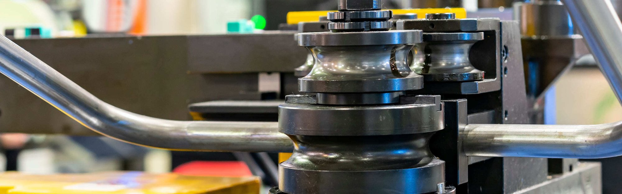 Tube bending machine
