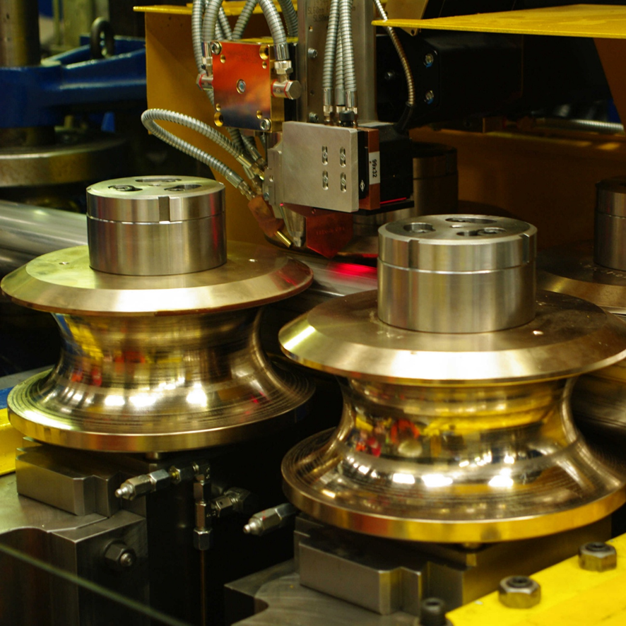 Bronze welding rolls guarantee good heat dissipation and surface quality