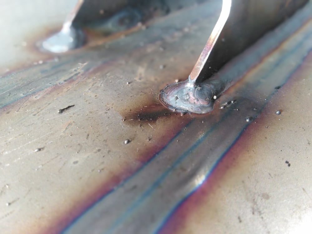 weld spatter on aluminum